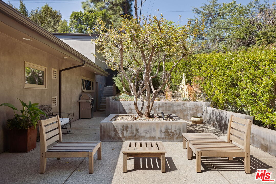 187 N Canyon View Dr, Brentwood