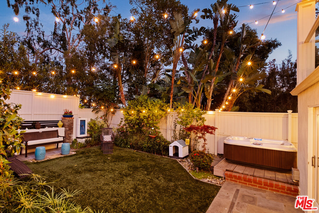 438 N Bonhill Rd, Brentwood