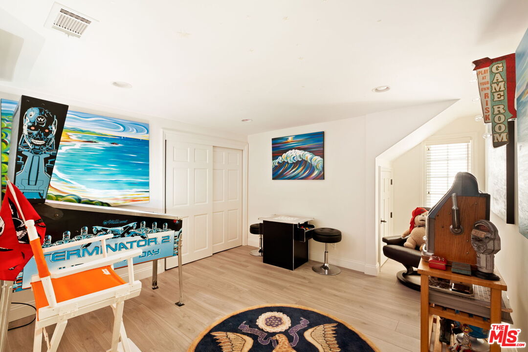 438 N Bonhill Rd, Brentwood