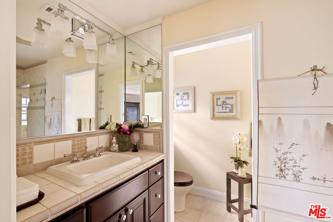 438 N Bonhill Rd, Brentwood