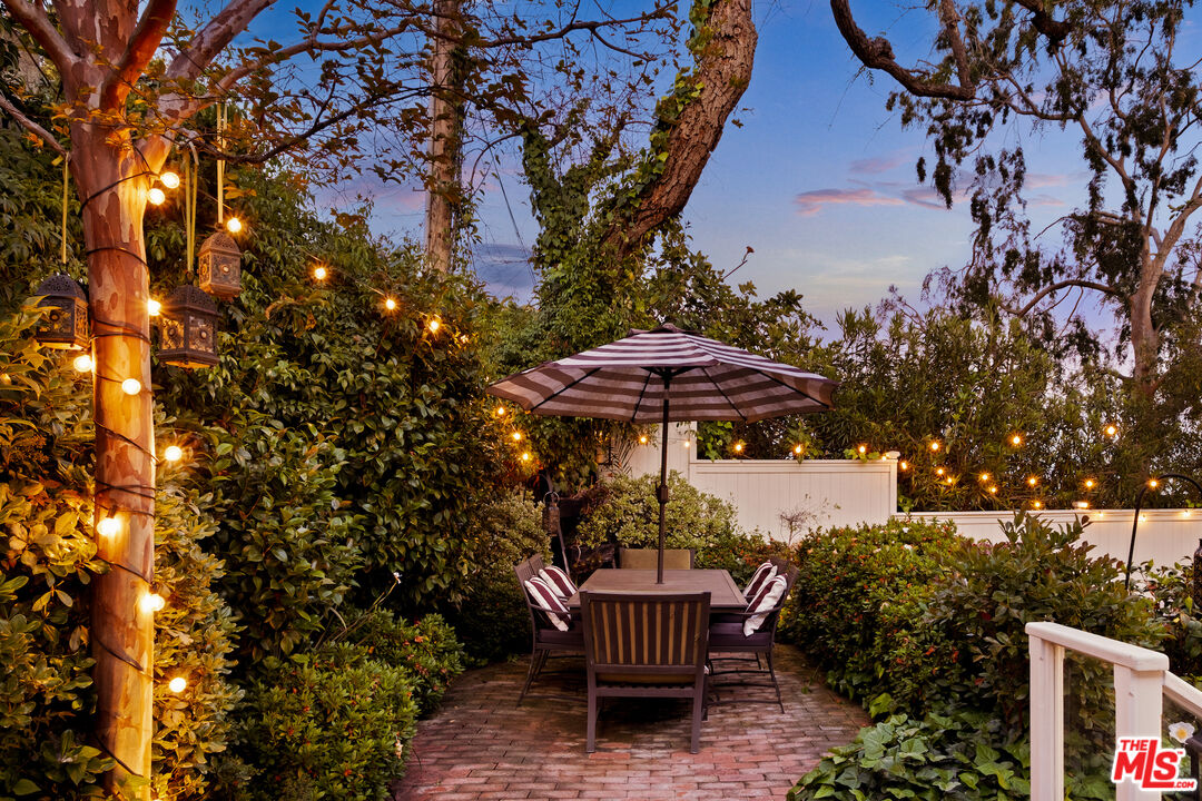 438 N Bonhill Rd, Brentwood