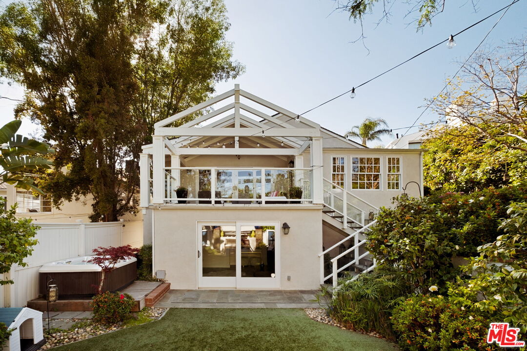 438 N Bonhill Rd, Brentwood