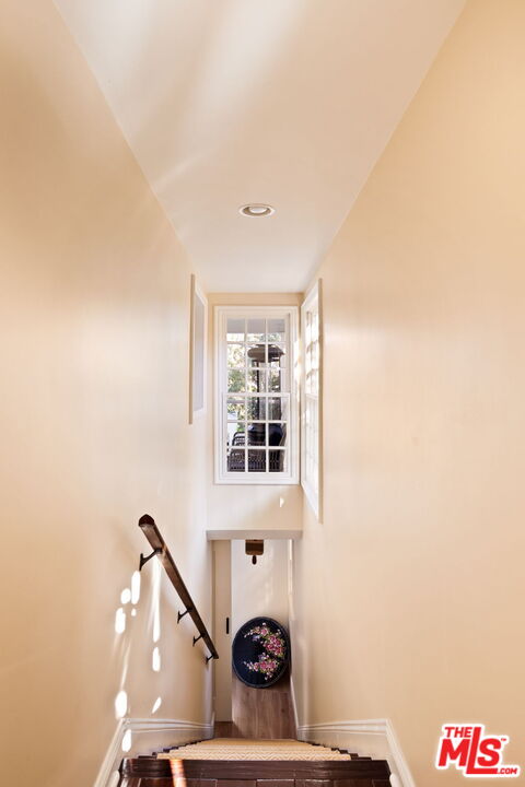 438 N Bonhill Rd, Brentwood