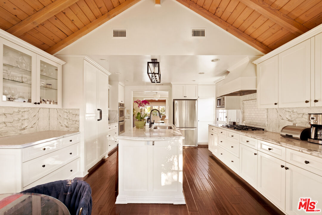 438 N Bonhill Rd, Brentwood