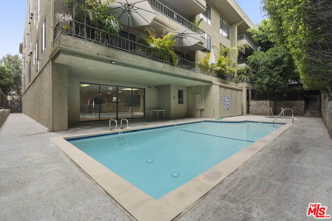 1210 N Kings Rd Unit: 204