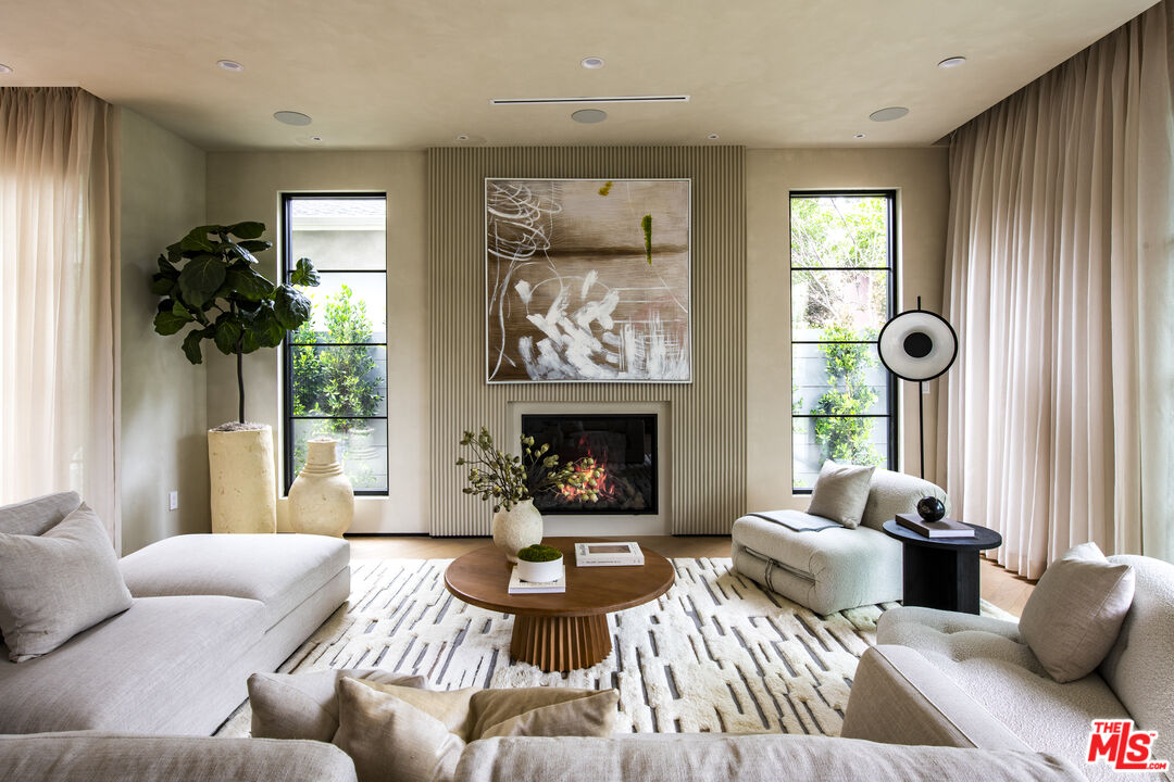 4112 Shadyglade Ave, Studio City