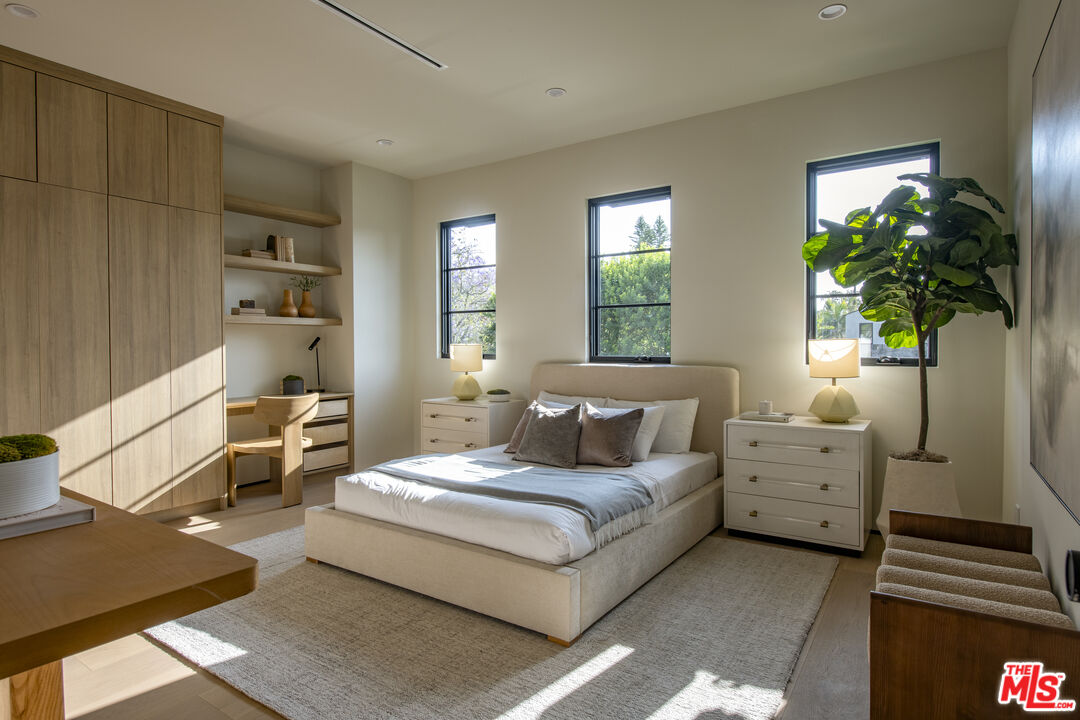 4112 Shadyglade Ave, Studio City
