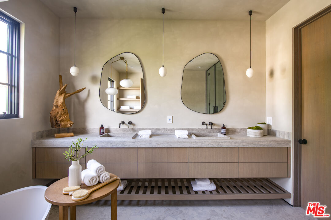 4112 Shadyglade Ave, Studio City