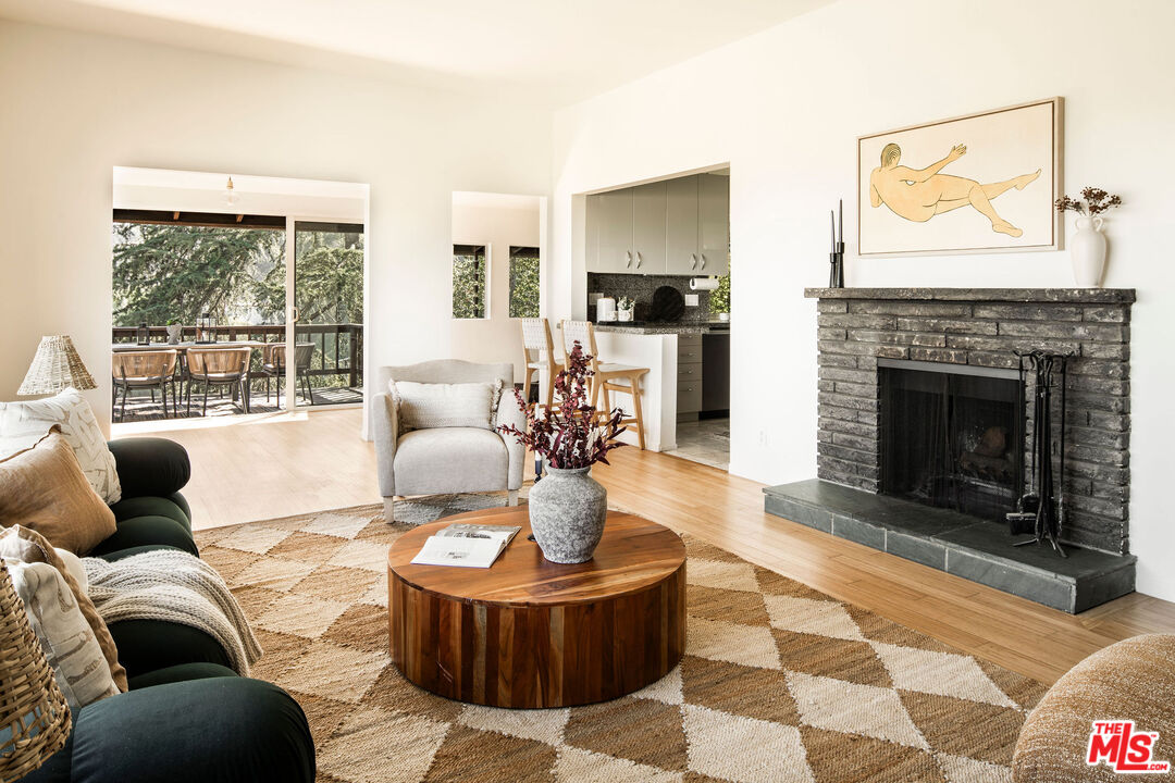 3720 Alta Mesa Dr, Studio City
