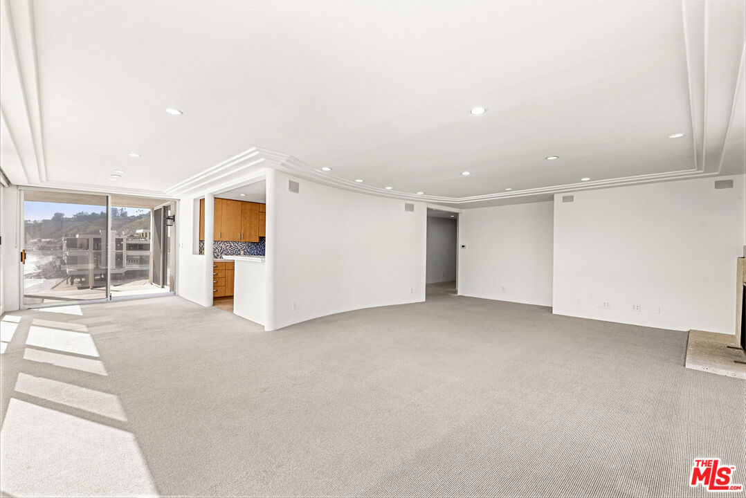 22548 Pacific Coast Hwy Unit: 211