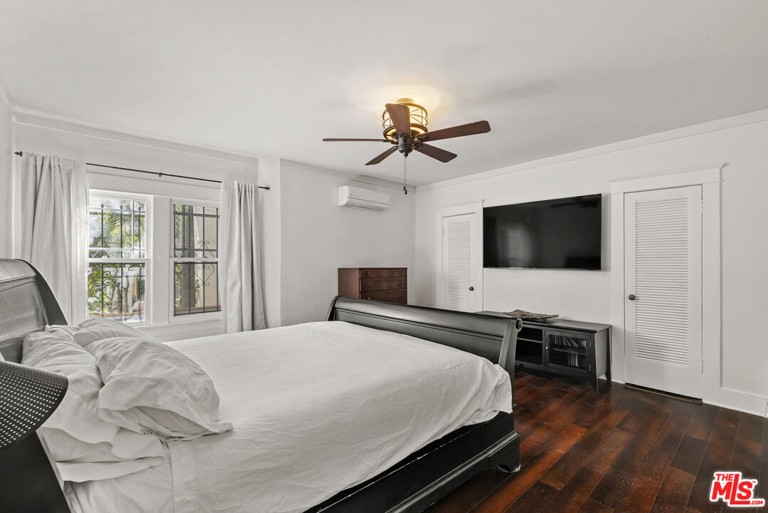 2014 Whitley Ave Unit: 3