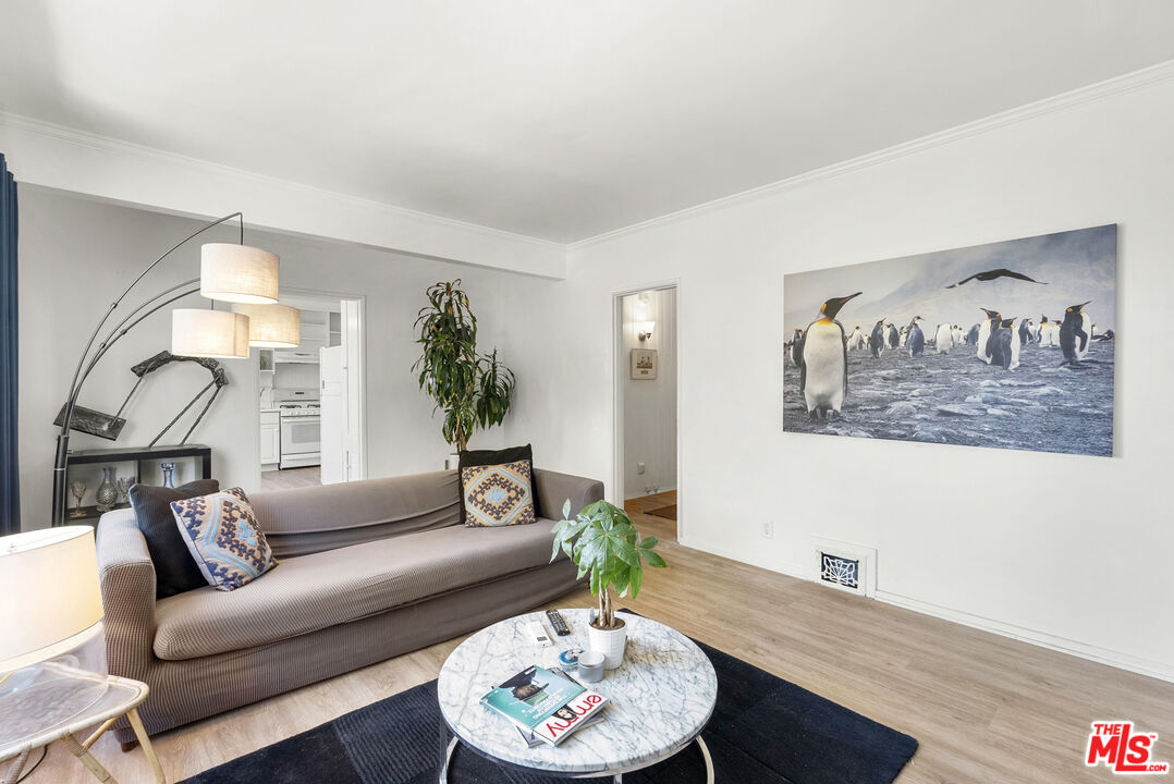 2014 Whitley Ave Unit: 2