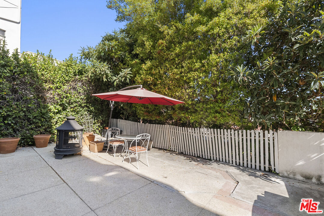 2014 Whitley Ave Unit: 2