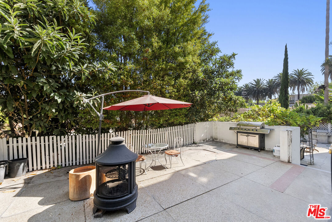 2014 Whitley Ave Unit: 2