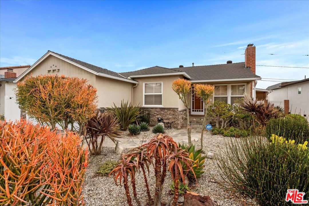 1620 18th St, Manhattan Beach