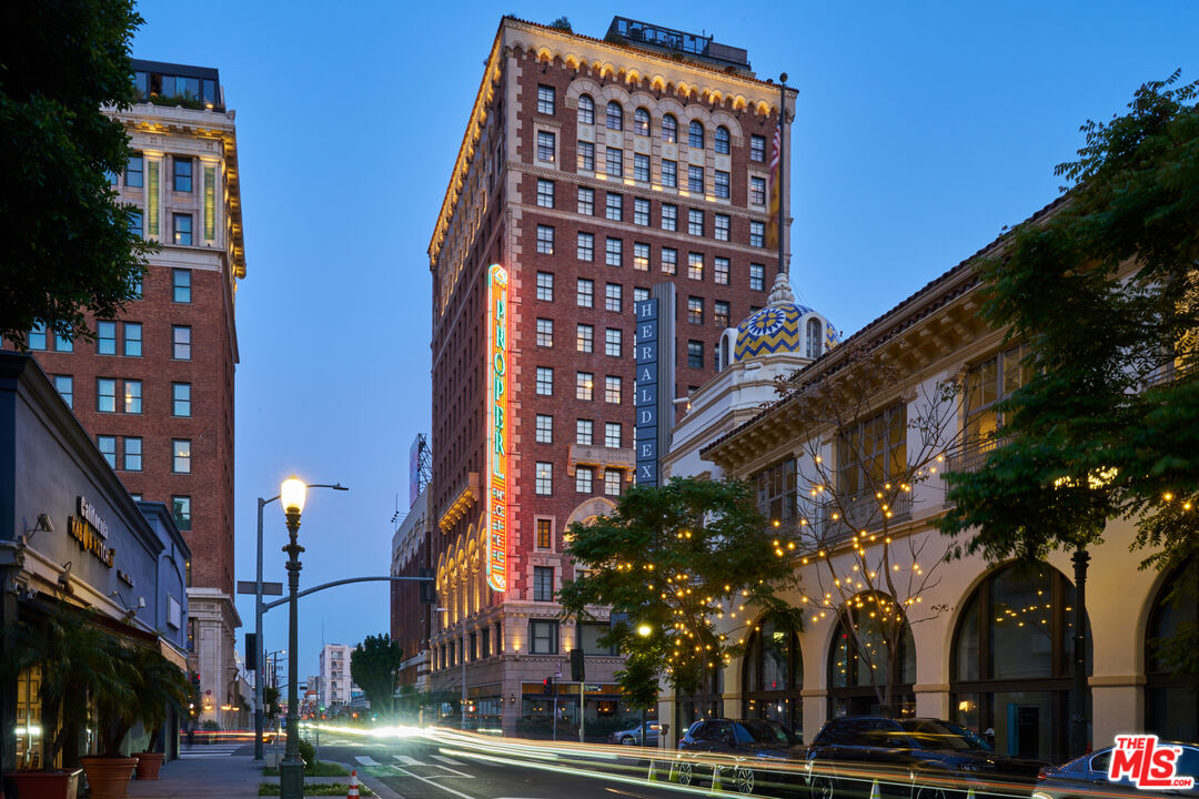 1050 S Grand Ave Unit: 1908