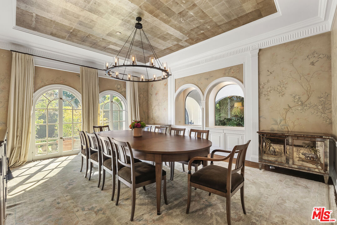 710 N Maple Dr, Beverly Hills