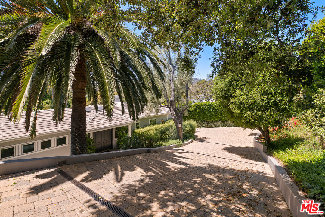 12910 W Sunset Blvd, Brentwood