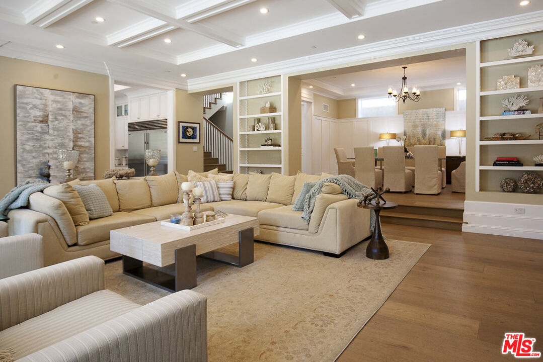 12910 W Sunset Blvd, Brentwood
