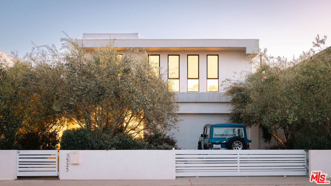 3525 Barry Ave, Mar Vista