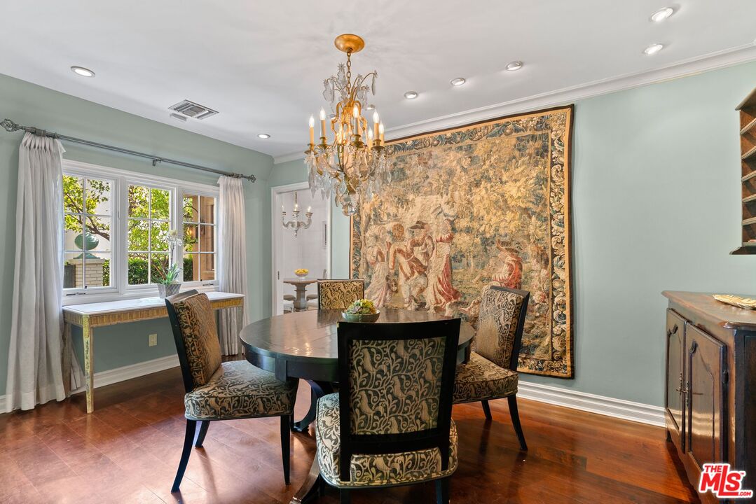 9053 Elevado St, West Hollywood