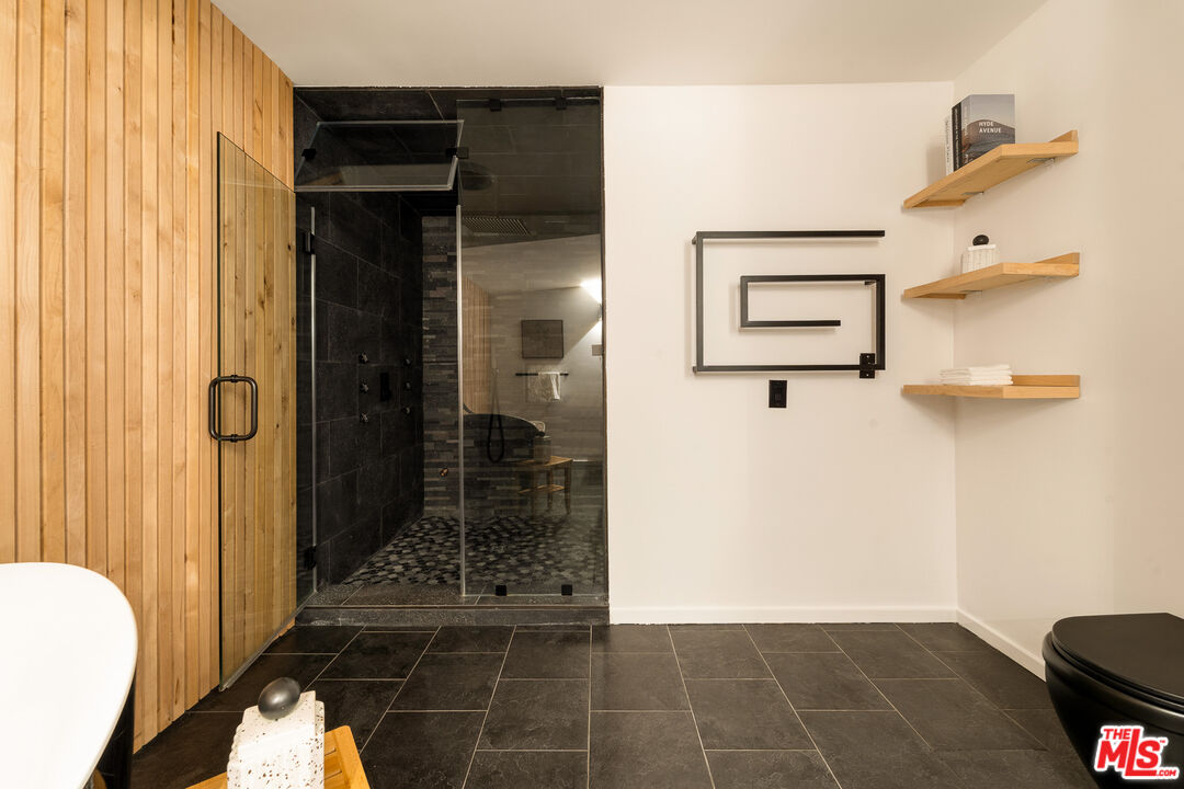 11587 Sunshine Ter, Studio City