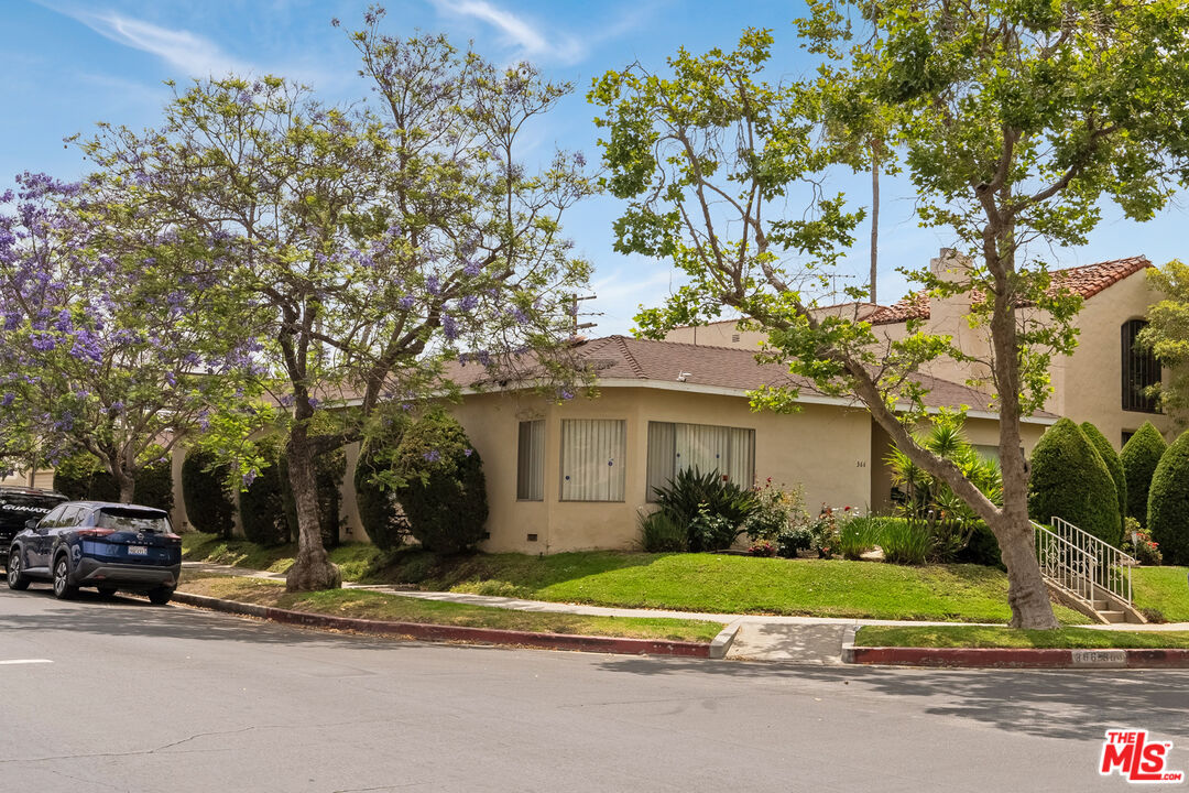 364 N Mansfield Ave, Hancock Park