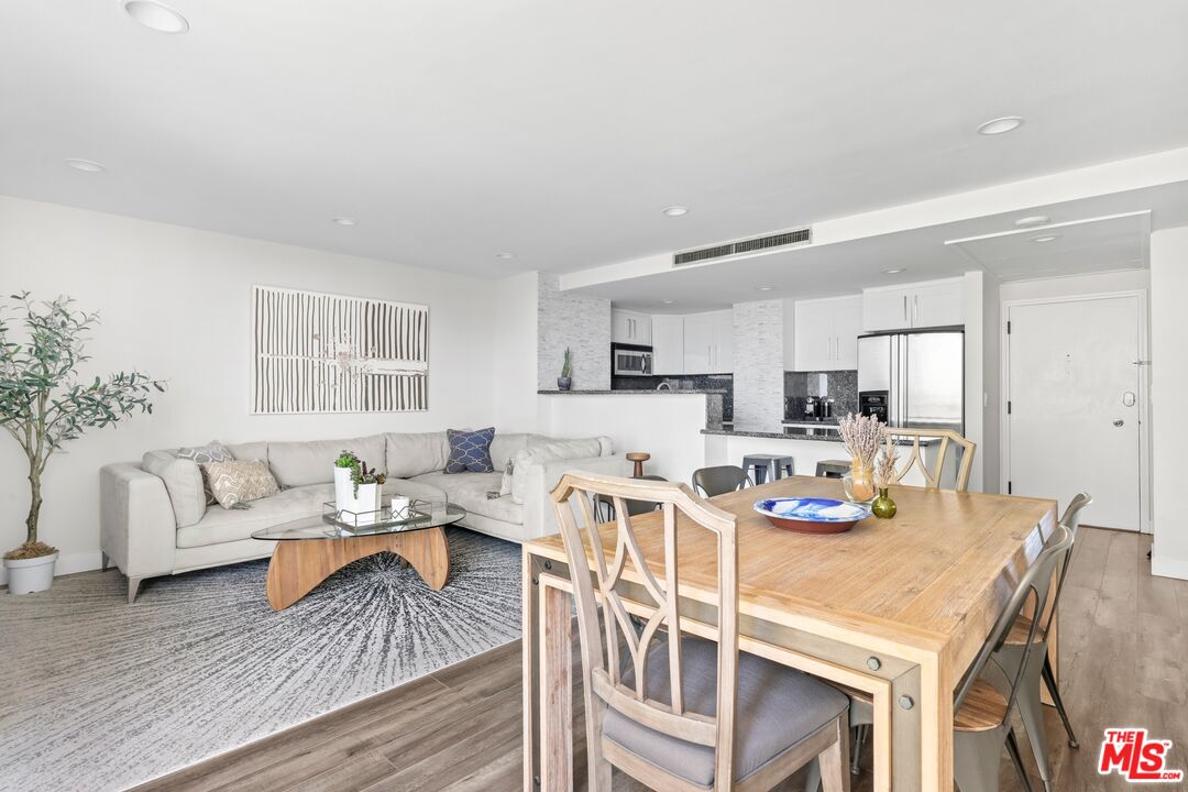 2160 Century Park E Unit: 1103