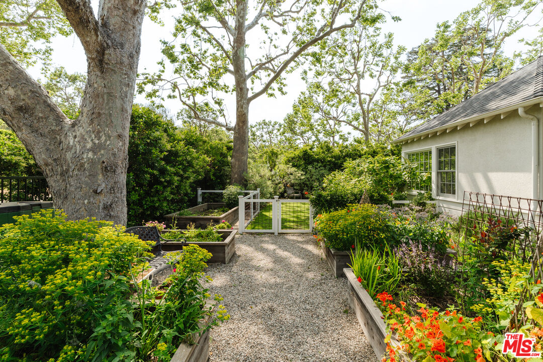 4106 Longridge Ave, Sherman Oaks