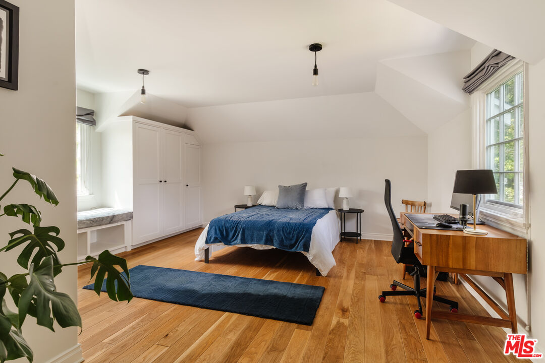 4106 Longridge Ave, Sherman Oaks