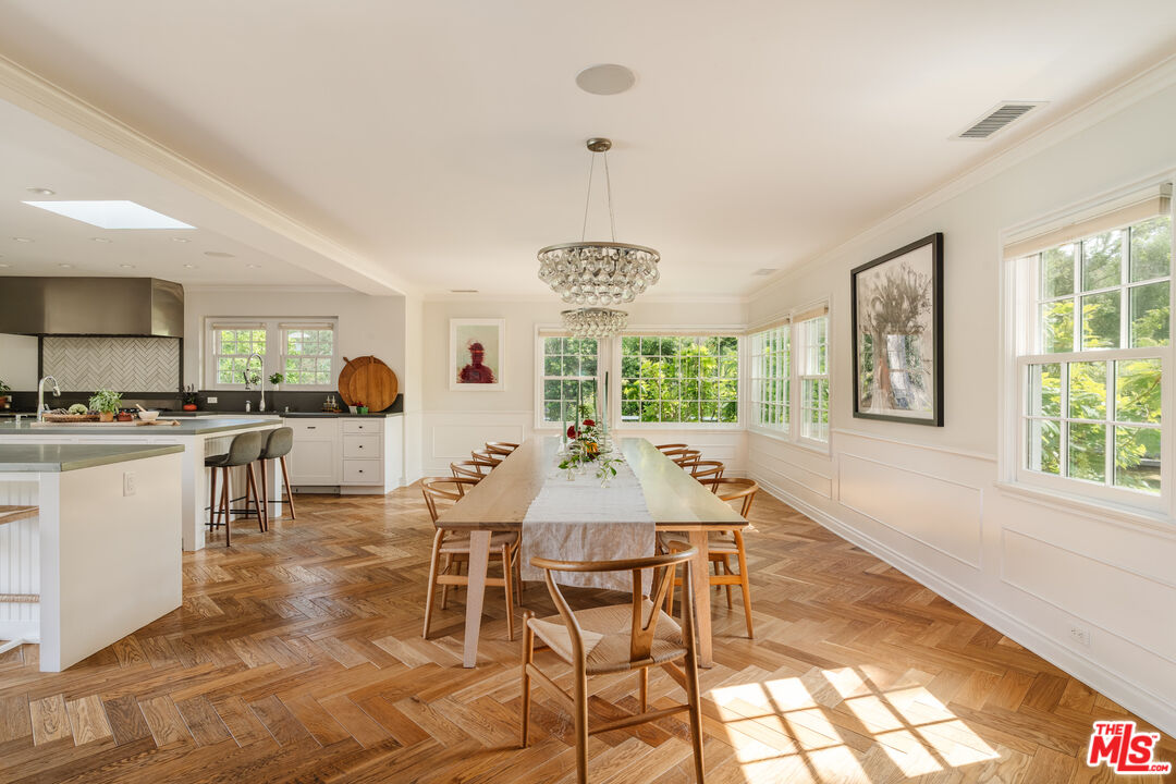 4106 Longridge Ave, Sherman Oaks