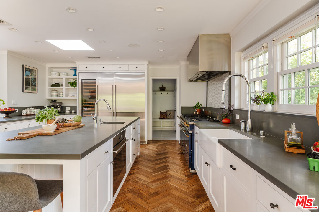 4106 Longridge Ave, Sherman Oaks