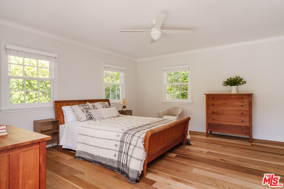 4106 Longridge Ave, Sherman Oaks