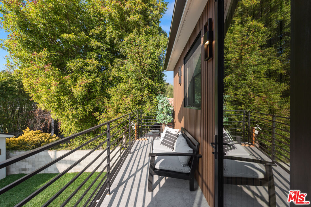 4153 Vantage Ave, Studio City