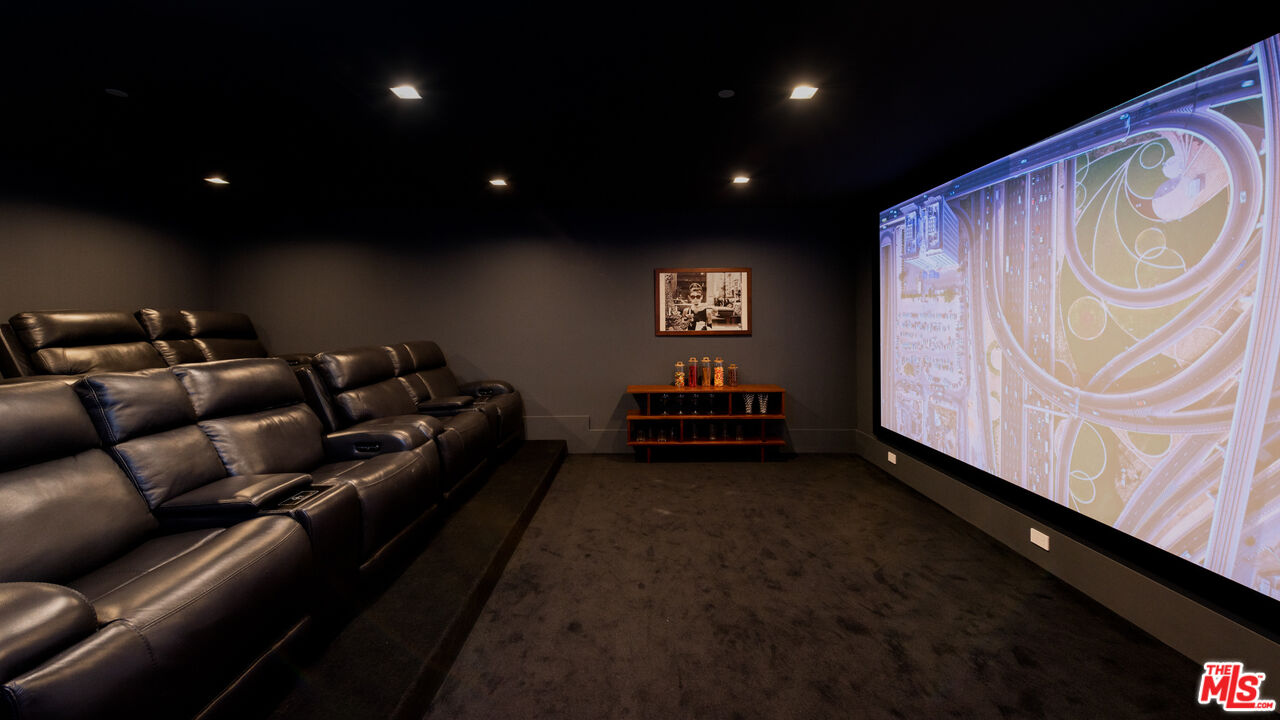 4153 Vantage Ave, Studio City