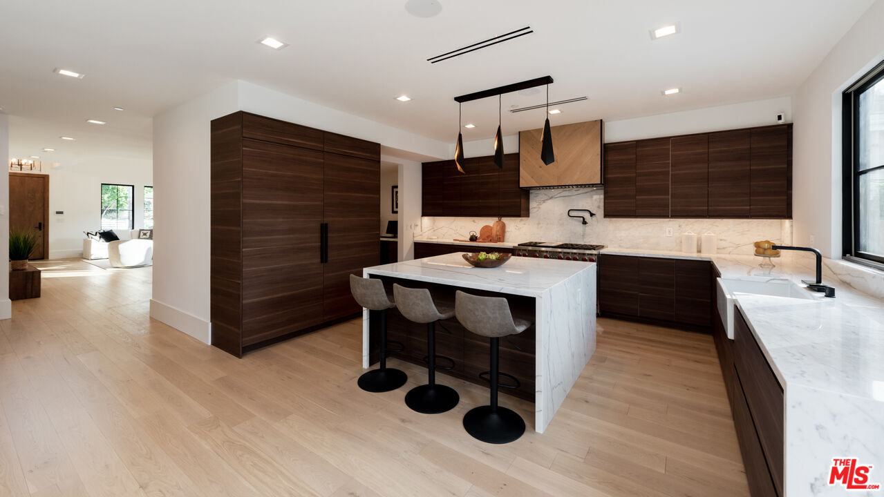 4153 Vantage Ave, Studio City