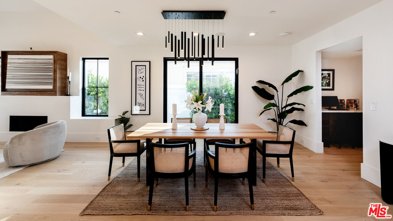 4153 Vantage Ave, Studio City