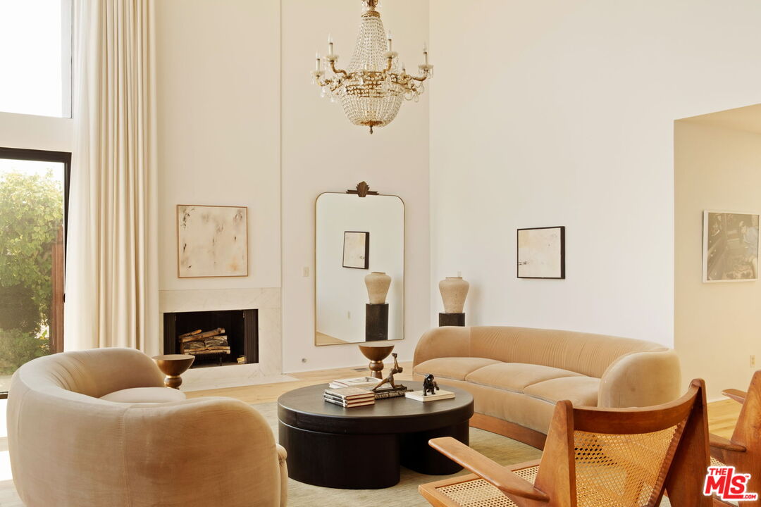 2341 N Hobart Blvd, los feliz
