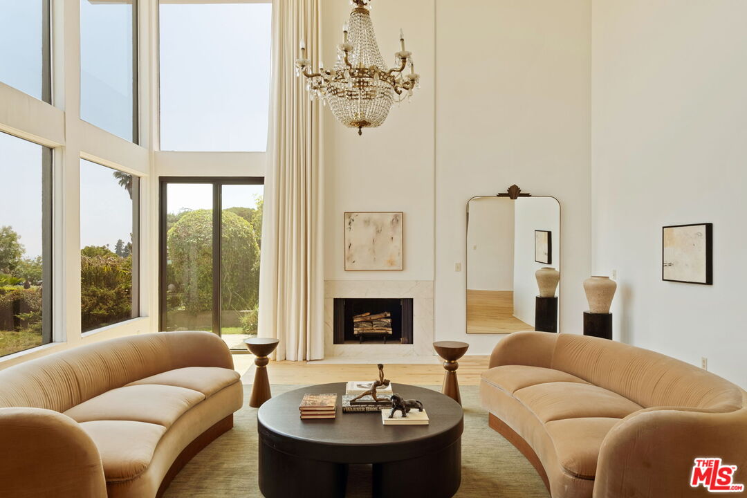 2341 N Hobart Blvd, los feliz