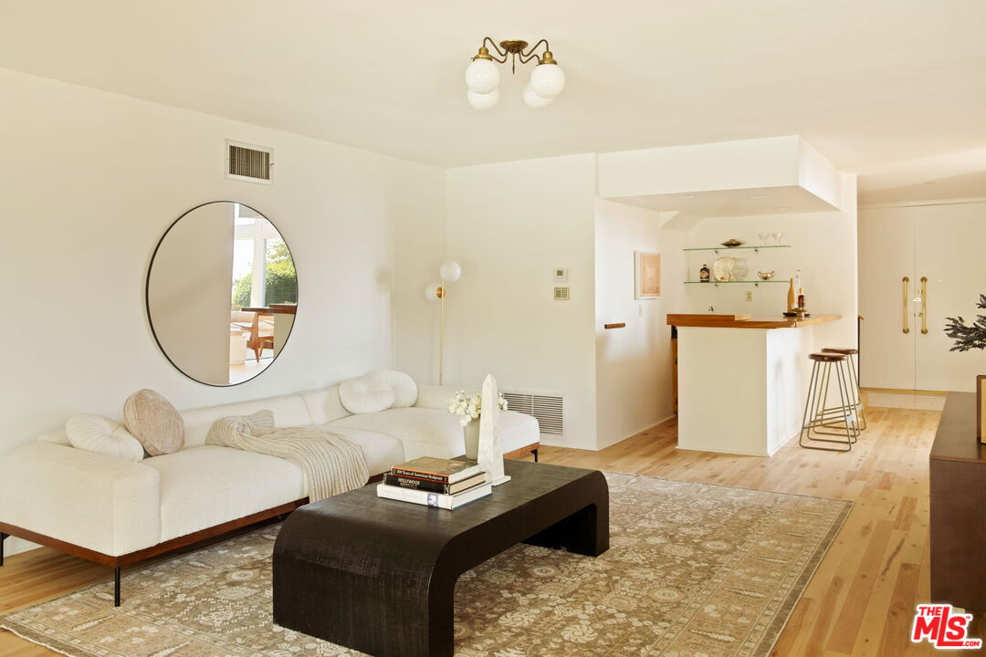 2341 N Hobart Blvd, los feliz