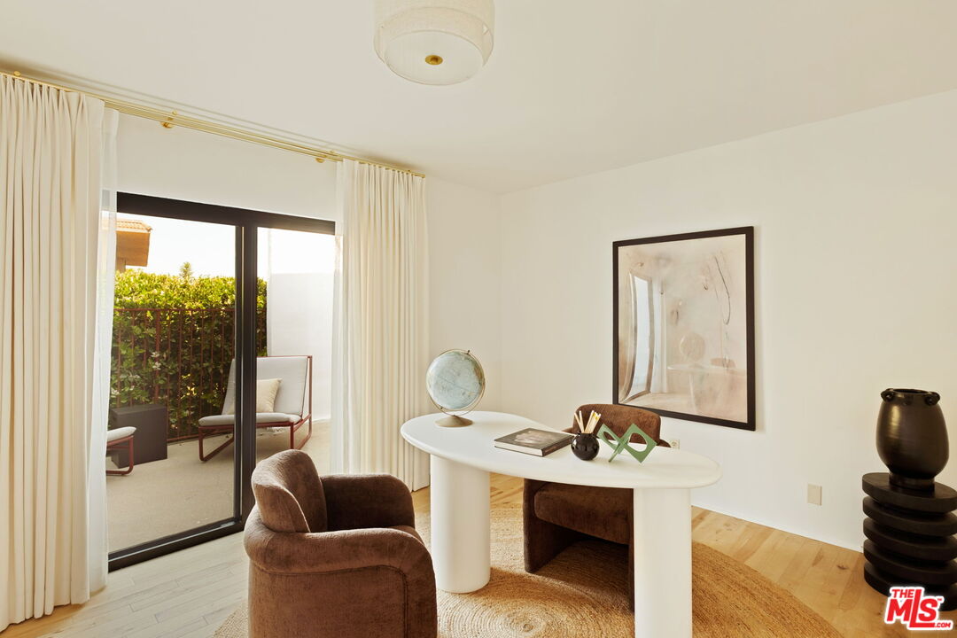 2341 N Hobart Blvd, los feliz