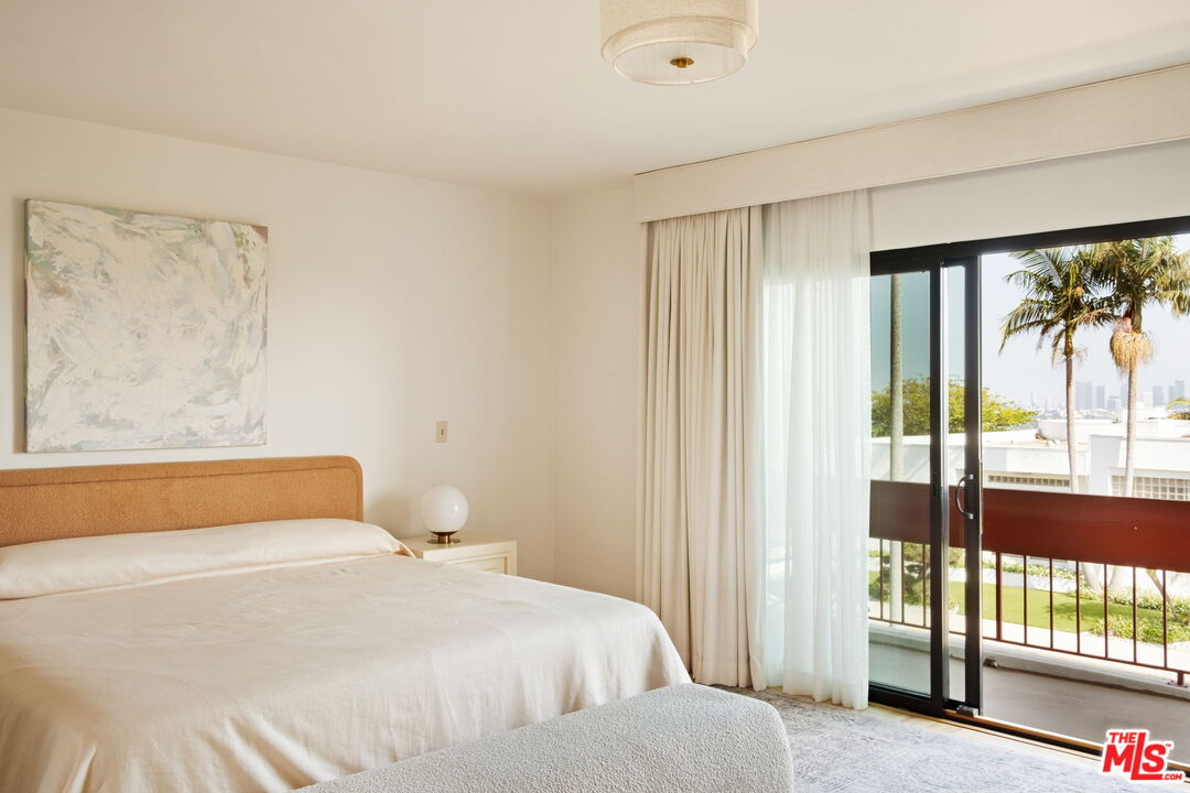2341 N Hobart Blvd, los feliz