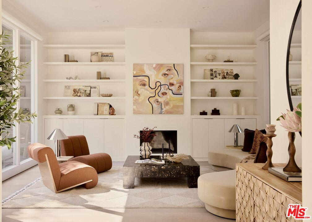 2831 Nichols Canyon Rd, Hollywood Hills