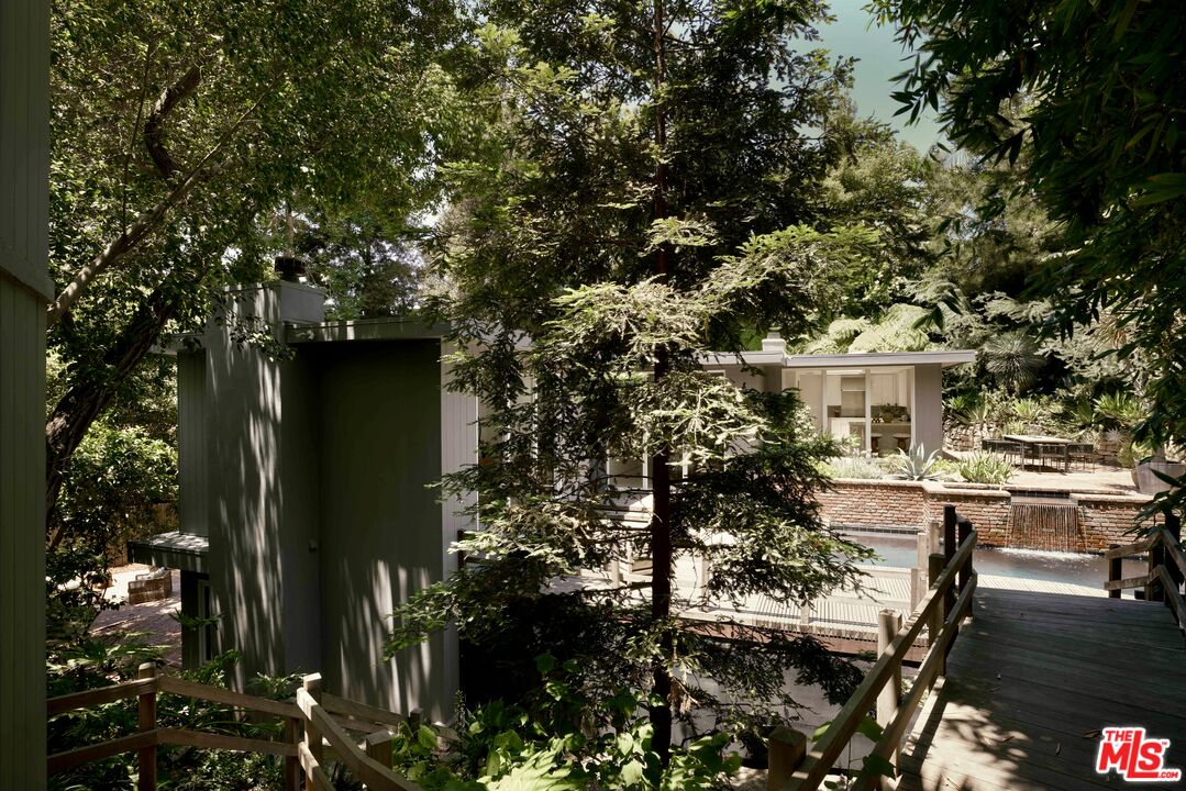 2831 Nichols Canyon Rd, Hollywood Hills
