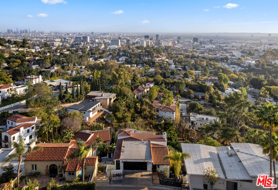 6420 Quebec Dr, Hollywood Hills