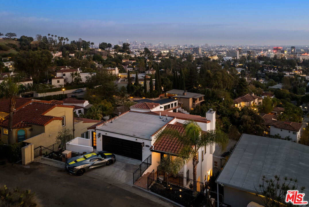 6420 Quebec Dr, Hollywood Hills