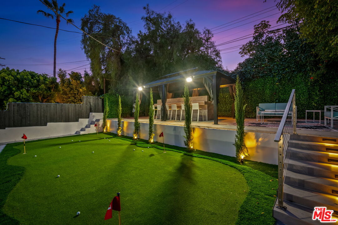 10519 Louisiana Ave
