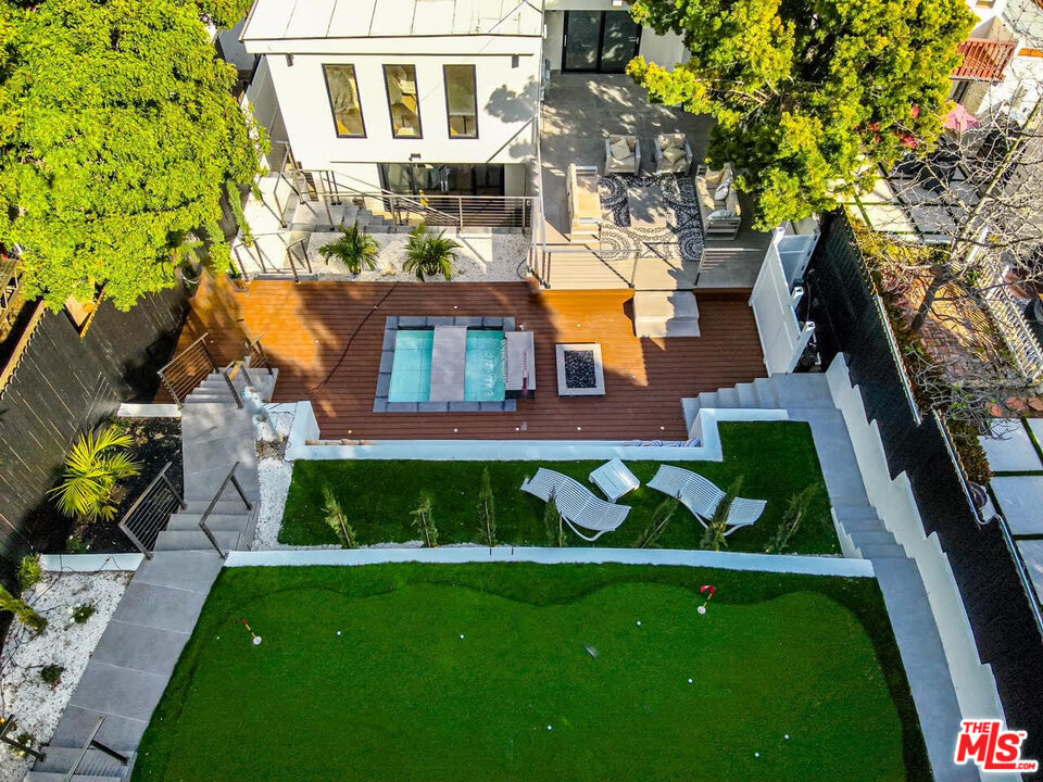 10519 Louisiana Ave