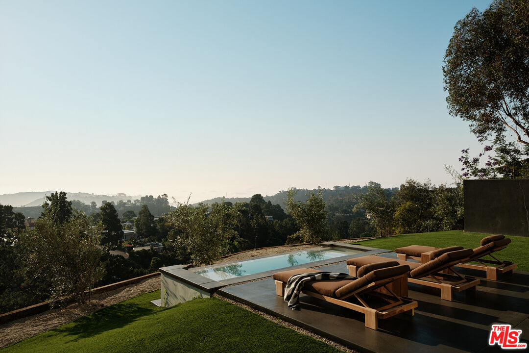 2500 Briarcrest Rd, Beverly Hills
