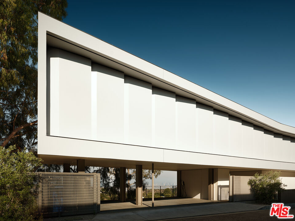 2500 Briarcrest Rd, Beverly Hills